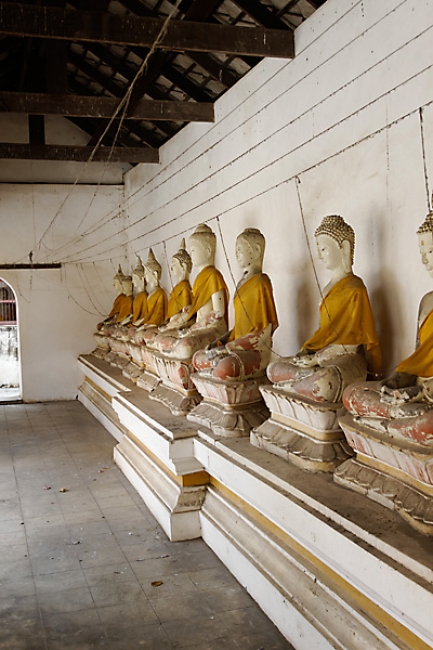 Prasat Nakhon Luang-026